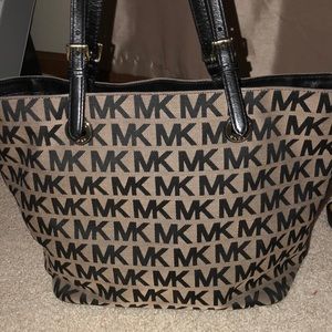 Michael Kors purse